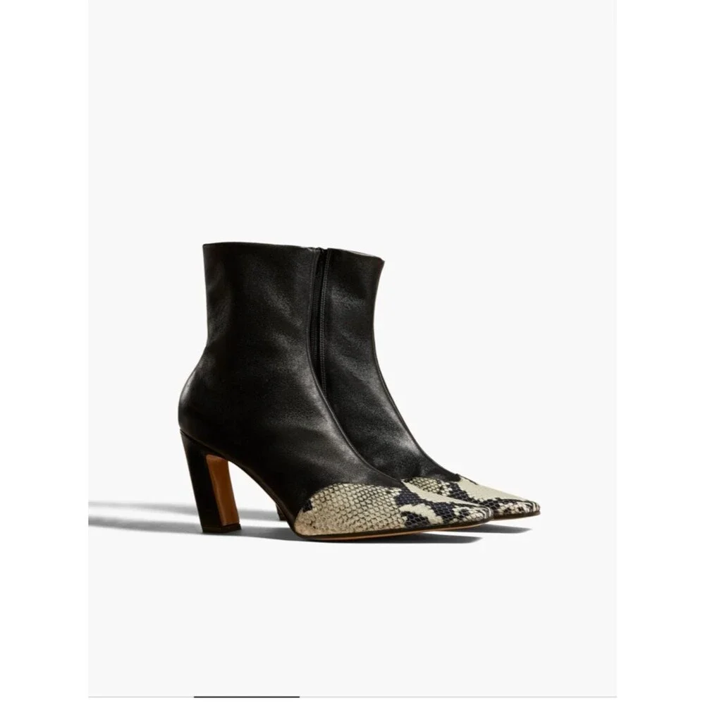 Khaite Nevada Stretch Low Boot Snakeskin NWT 7.5